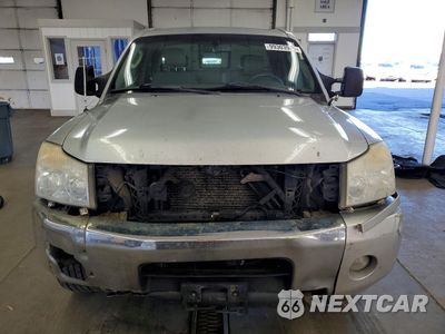 Piąte zdjęcie samochodu w środku: 2007 NISSAN TITAN XE VIN:1N6AA06B07N245272 - miniatura