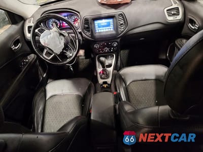 Zdjęcie 8 z 13 samochodu: 2020 JEEP COMPASS LATITUDE VIN:3C4NJDBB9LT229017 - miniatura