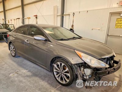 Czwarte zdjęcie samochodu z boku: 2014 HYUNDAI SONATA SE VIN:5NPEC4AB4EH871949 - miniatura