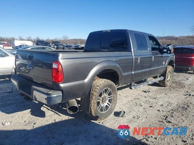 Trzecie zdjęcie samochodu z tyłu: 2016 FORD F350 SUPER DUTY VIN:1FT8W3BT3GEC49822 - miniatura
