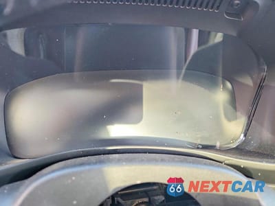 Zdjęcie 9 z 13 samochodu: 2019 VOLVO XC40 T5 MOMENTUM VIN:YV4162UK3K2146780 - miniatura