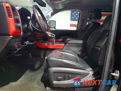 Zdjęcie 7 z 11 samochodu: 2017 GMC SIERRA K1500 SLT VIN:3GTU2NEC8HG158301 - miniatura