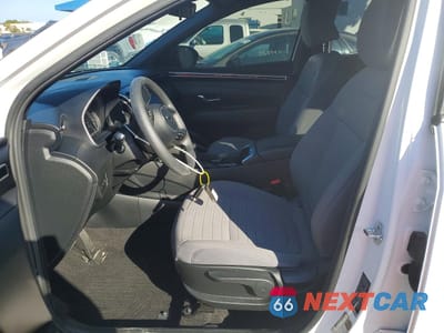 Zdjęcie 7 z 14 samochodu: 2023 HYUNDAI SANTA CRUZ SE VIN:5NTJADAE7PH074503 - miniatura