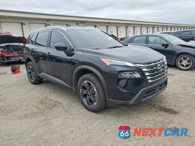 Czwarte zdjęcie samochodu z boku: 2025 NISSAN ROGUE SV VIN:JN8BT3BB0SW150288 - miniatura