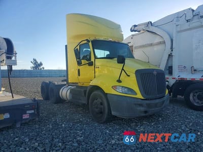 2018 INTERNATIONAL RH613 SEMI TRUCK 3HSDWTZR8JN347160 - główne zdjęcie licytacji z USA - miniatura