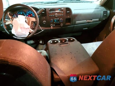 Zdjęcie 8 z 12 samochodu: 2010 GMC SIERRA K1500 SLE VIN:1GTSKVE36AZ226589 - miniatura