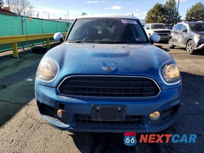 Piąte zdjęcie samochodu w środku: 2017 MINI COOPER COUNTRYMAN ALL4 VIN:WMZYV5C34H3C02246 - miniatura