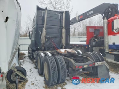 Trzecie zdjęcie samochodu z tyłu: 2006 VOLVO VN VNL VIN:4V4NC9TK26N411589 - miniatura