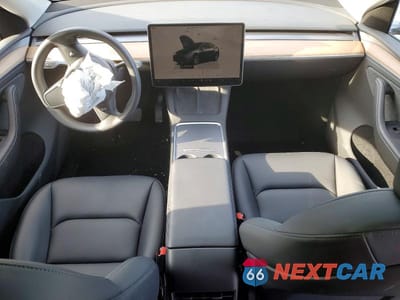 Zdjęcie 8 z 13 samochodu: 2023 TESLA MODEL Y VIN:7SAYGDEE2PA149175 - miniatura