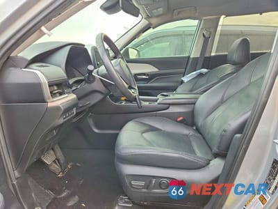 Zdjęcie 7 z 12 samochodu: 2024 TOYOTA GRAND HIGHLANDER HYBRID LIMITED VIN:5TDACAB54RS010292 - miniatura