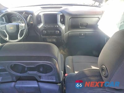 Zdjęcie 8 z 12 samochodu: 2020 CHEVROLET SILVERADO C1500 LT VIN:3GCPWCEDXLG348611 - miniatura