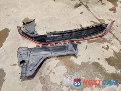 Zdjęcie 12 z 12 samochodu: 2018 VOLKSWAGEN GOLF R VIN:WVWVF7AU4JW142011 - miniatura