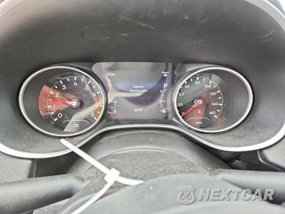 Zdjęcie 9 z 13 samochodu: 2018 JEEP COMPASS LATITUDE VIN:3C4NJDBB8JT177196 - miniatura