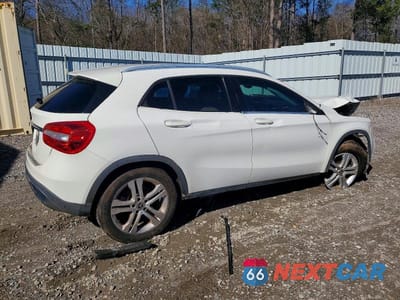 Trzecie zdjęcie samochodu z tyłu: 2018 MERCEDES-BENZ GLA 250 VIN:WDCTG4EB5JJ411149 - miniatura