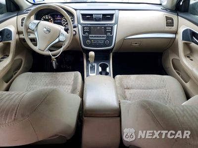 Zdjęcie 8 z 12 samochodu: 2016 NISSAN ALTIMA 2.5 VIN:1N4AL3AP9GN339061 - miniatura