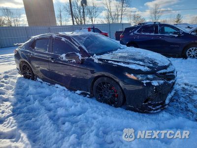 Czwarte zdjęcie samochodu z boku: 2022 TOYOTA CAMRY TRD VIN:4T1KZ1AK1NU061891 - miniatura