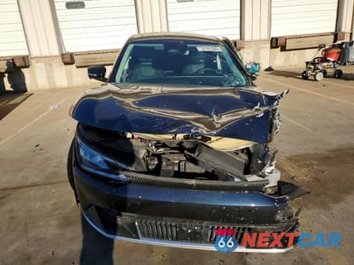 Piąte zdjęcie samochodu w środku: 2024 KIA EV6 LIGHT VIN:KNDC34LA3R5177190 - miniatura