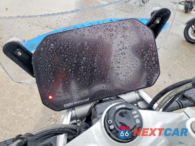 Zdjęcie 7 z 9 samochodu: 2020 BMW R 1250 R VIN:WB10J7307LZG69724 - miniatura
