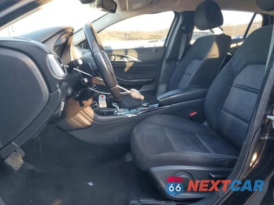 Zdjęcie 7 z 13 samochodu: 2018 INFINITI QX30 BASE VIN:SJKCH5CP7JA041035 - miniatura