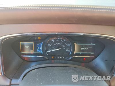 Zdjęcie 9 z 13 samochodu: 2017 LINCOLN NAVIGATOR L RESERVE VIN:5LMJJ3LT0HEL11878 - miniatura