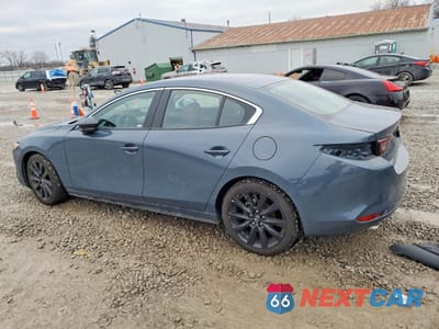 Drugie zdjęcie samochodu z przodu: 2025 MAZDA 3 PREFERRED VIN:3MZBPBCM2SM469814 - miniatura