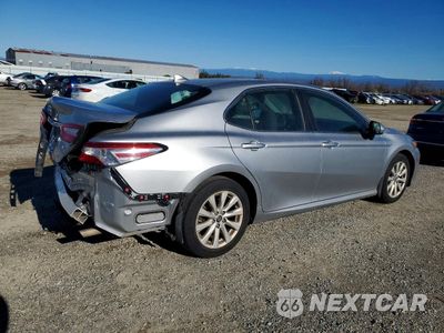Trzecie zdjęcie samochodu z tyłu: 2020 TOYOTA CAMRY LE VIN:4T1C11AK3LU319191 - miniatura