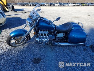 Trzecie zdjęcie samochodu z tyłu: 1997 HONDA GL1500 C VIN:1HFSC3422VA000134 - miniatura