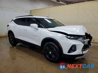 Czwarte zdjęcie samochodu z boku: 2020 CHEVROLET BLAZER 2LT VIN:3GNKBCRS4LS699355 - miniatura
