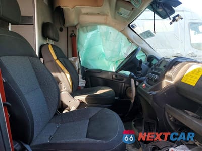 Zdjęcie 7 z 12 samochodu: 2021 RAM PROMASTER 3500 DELIVERY VAN VIN:3C6MRVJG7ME571750 - miniatura