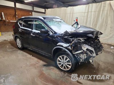 Czwarte zdjęcie samochodu z boku: 2018 NISSAN ROGUE S VIN:KNMAT2MV6JP506423 - miniatura