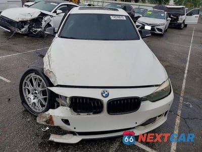 Piąte zdjęcie samochodu w środku: 2014 BMW 328 I VIN:WBA3A5C59EP603720 - miniatura