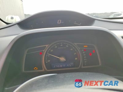 Zdjęcie 9 z 12 samochodu: 2008 HONDA CIVIC LX VIN:2HGFA16518H516778 - miniatura