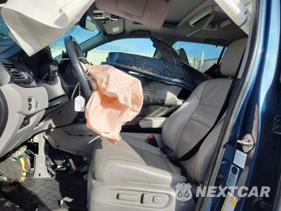 Zdjęcie 7 z 14 samochodu: 2019 HONDA PILOT TOURING VIN:5FNYF5H95KB017530 - miniatura