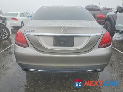 Zdjęcie 6 z 12 samochodu: 2019 MERCEDES-BENZ C 300 VIN:55SWF8DB7KU317067 - miniatura