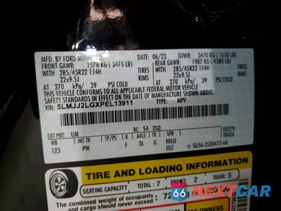 Zdjęcie 13 z 14 samochodu: 2023 LINCOLN NAVIGATOR RESERVE VIN:5LMJJ2LGXPEL13911 - miniatura