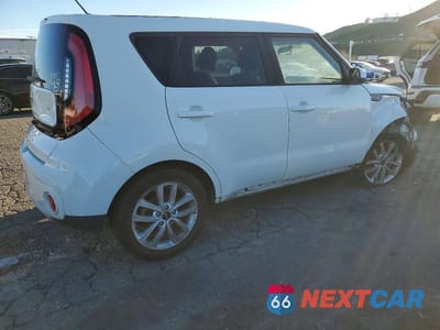 Trzecie zdjęcie samochodu z tyłu: 2019 KIA SOUL + VIN:KNDJP3A56K7699284 - miniatura