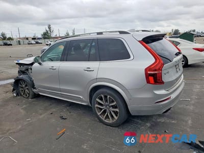 Drugie zdjęcie samochodu z przodu: 2017 VOLVO XC90 T6 VIN:YV4A22PK8H1177075 - miniatura