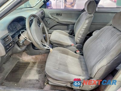 Zdjęcie 7 z 11 samochodu: 1993 NISSAN SENTRA E VIN:1N4EB32A6PC811761 - miniatura