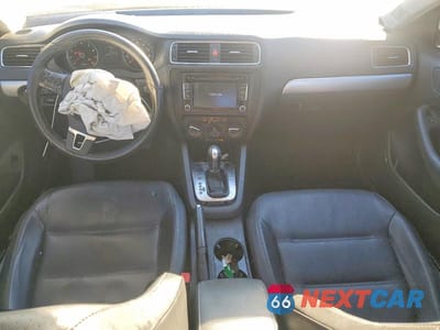 Zdjęcie 8 z 12 samochodu: 2013 VOLKSWAGEN JETTA SE VIN:3VWDP7AJ1DM216856 - miniatura
