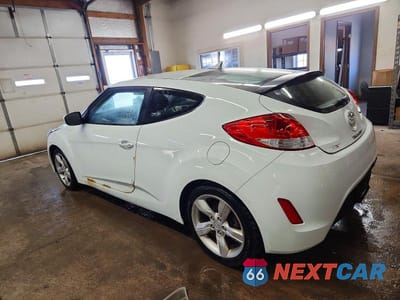 Drugie zdjęcie samochodu z przodu: 2013 HYUNDAI VELOSTER BASE VIN:KMHTC6AD3DU087198 - miniatura