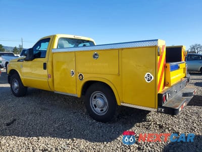 Drugie zdjęcie samochodu z przodu: 2016 FORD F250 SUPER DUTY UTILITY / SERVICE TRUCK VIN:1FDBF2A6XGEC06330 - miniatura