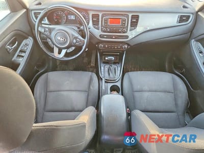 Zdjęcie 8 z 11 samochodu: 2014 KIA RONDO VIN:KNAHT8A32E7047799 - miniatura