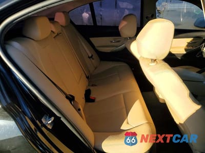 Zdjęcie 10 z 12 samochodu: 2017 BMW 320 I VIN:WBA8A9C31HK864806 - miniatura