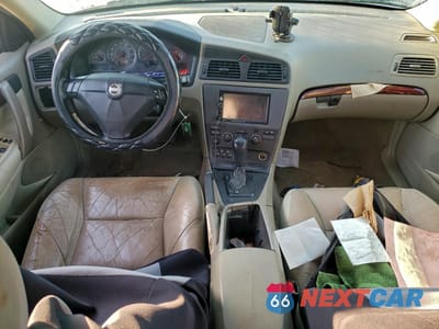 Zdjęcie 8 z 13 samochodu: 2004 VOLVO S60 2.5T VIN:YV1RS59V242402023 - miniatura