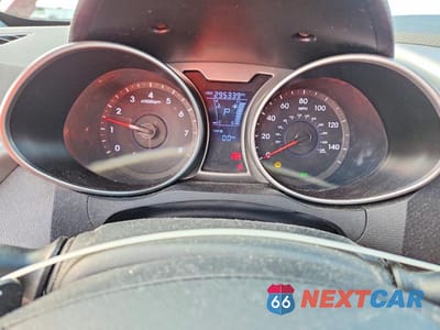 Zdjęcie 9 z 13 samochodu: 2013 HYUNDAI VELOSTER VIN:KMHTC6AD7DU154532 - miniatura