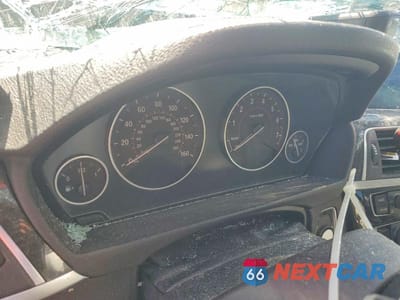 Zdjęcie 9 z 12 samochodu: 2018 BMW 330E VIN:WBA8E1C50JA159577 - miniatura