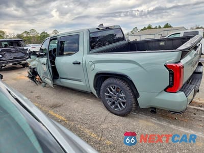 Drugie zdjęcie samochodu z przodu: 2025 TOYOTA TUNDRA CREWMAX PLATINUM VIN:5TFNC5DB5SX102328 - miniatura