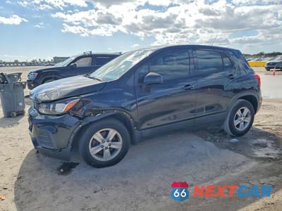2020 CHEVROLET TRAX LS KL7CJKSBXLB330402 - główne zdjęcie licytacji z USA - miniatura