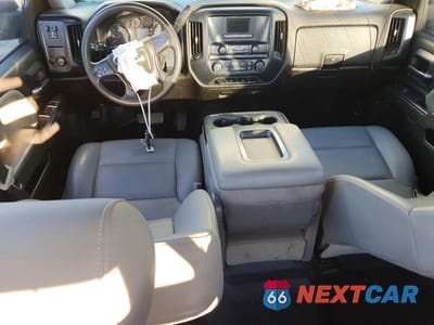 Zdjęcie 8 z 12 samochodu: 2017 GMC SIERRA FLATBED TRUCK VIN:1GD41VCG1HF219414 - miniatura