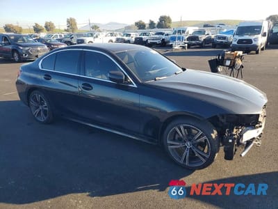 Czwarte zdjęcie samochodu z boku: 2024 BMW 330I VIN:3MW69FF09R8D89666 - miniatura